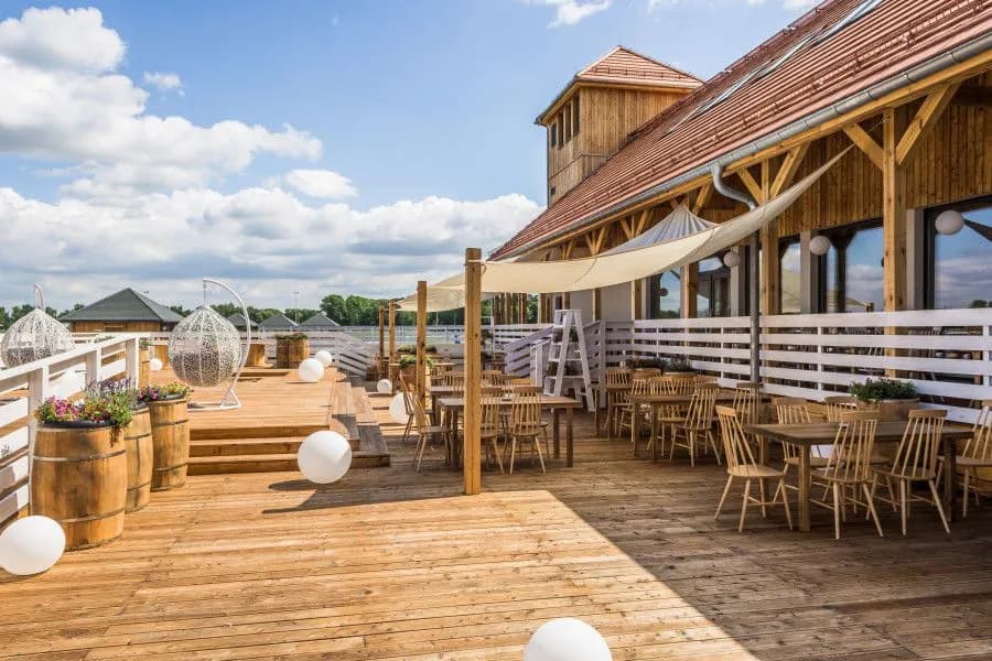 Gdzie zjeść w Stawach Milickich? Odkryj najlepsze lokalne smaki