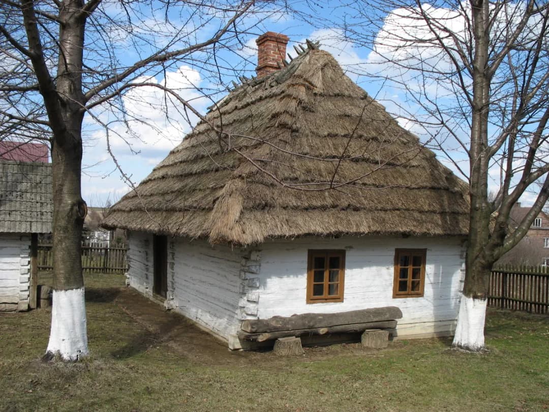 Skansen w Markowej: Odkryj fascynującą historię i tradycje wsi