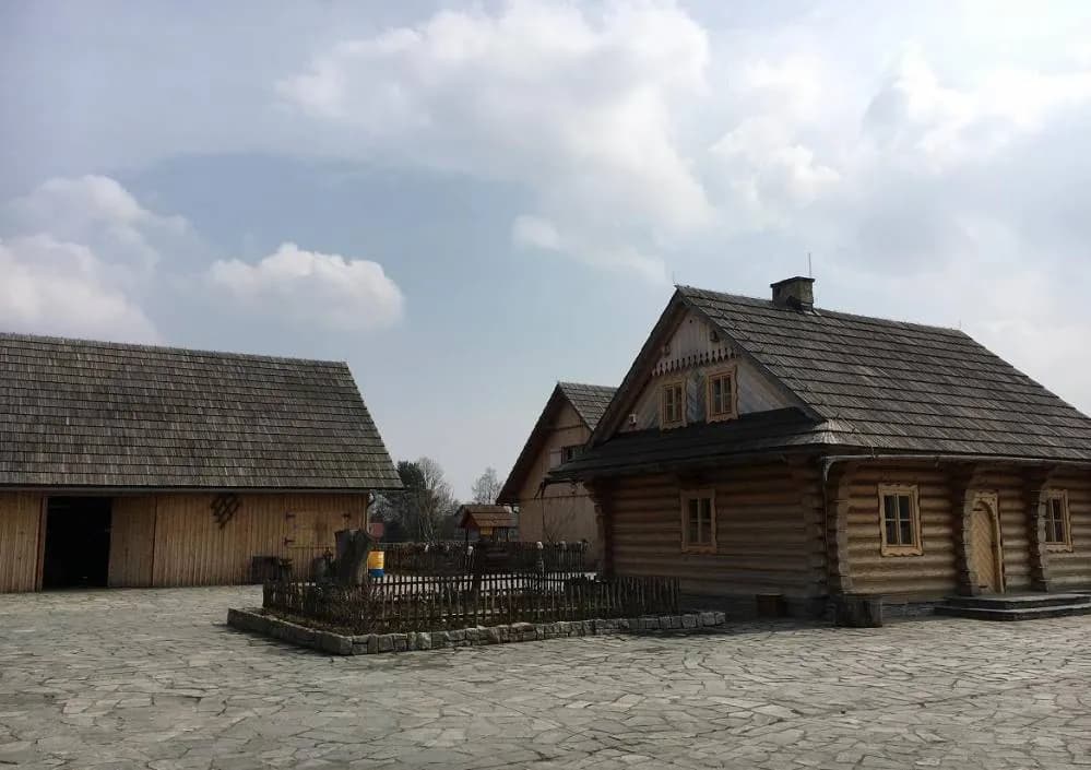 Skansen Ochaby – odkryj unikalne tradycje i atrakcje w sercu wsi