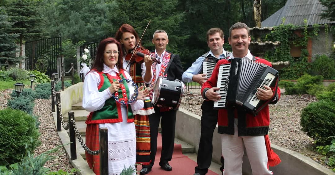 Akacjowy dworek – idealne miejsca na wesele i wypoczynek w Polsce