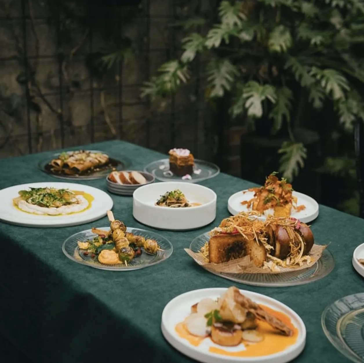 Gdzie zjeść we Wrocławiu? Odkryj najlepsze miejsca na posiłek