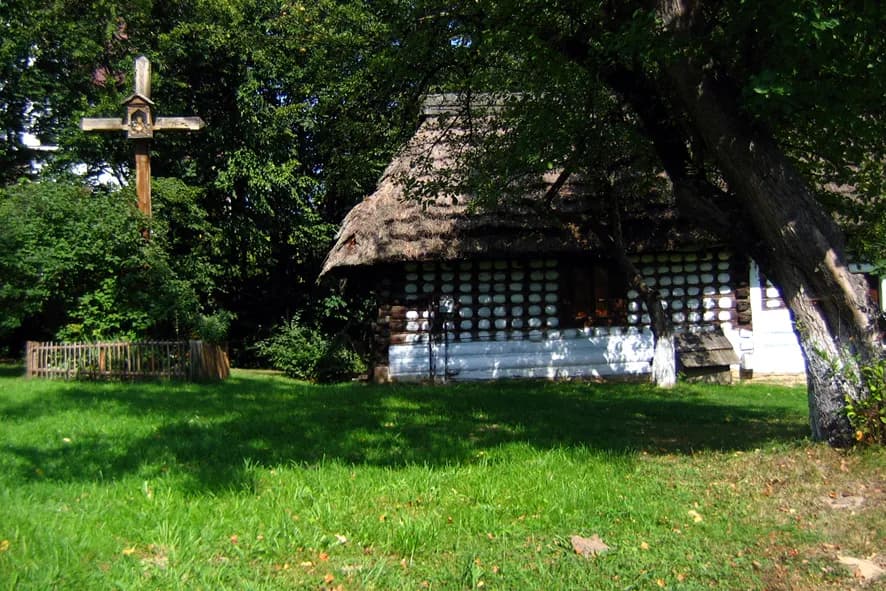 Szymbark skansen: Odkryj fascynującą historię i unikalne eksponaty